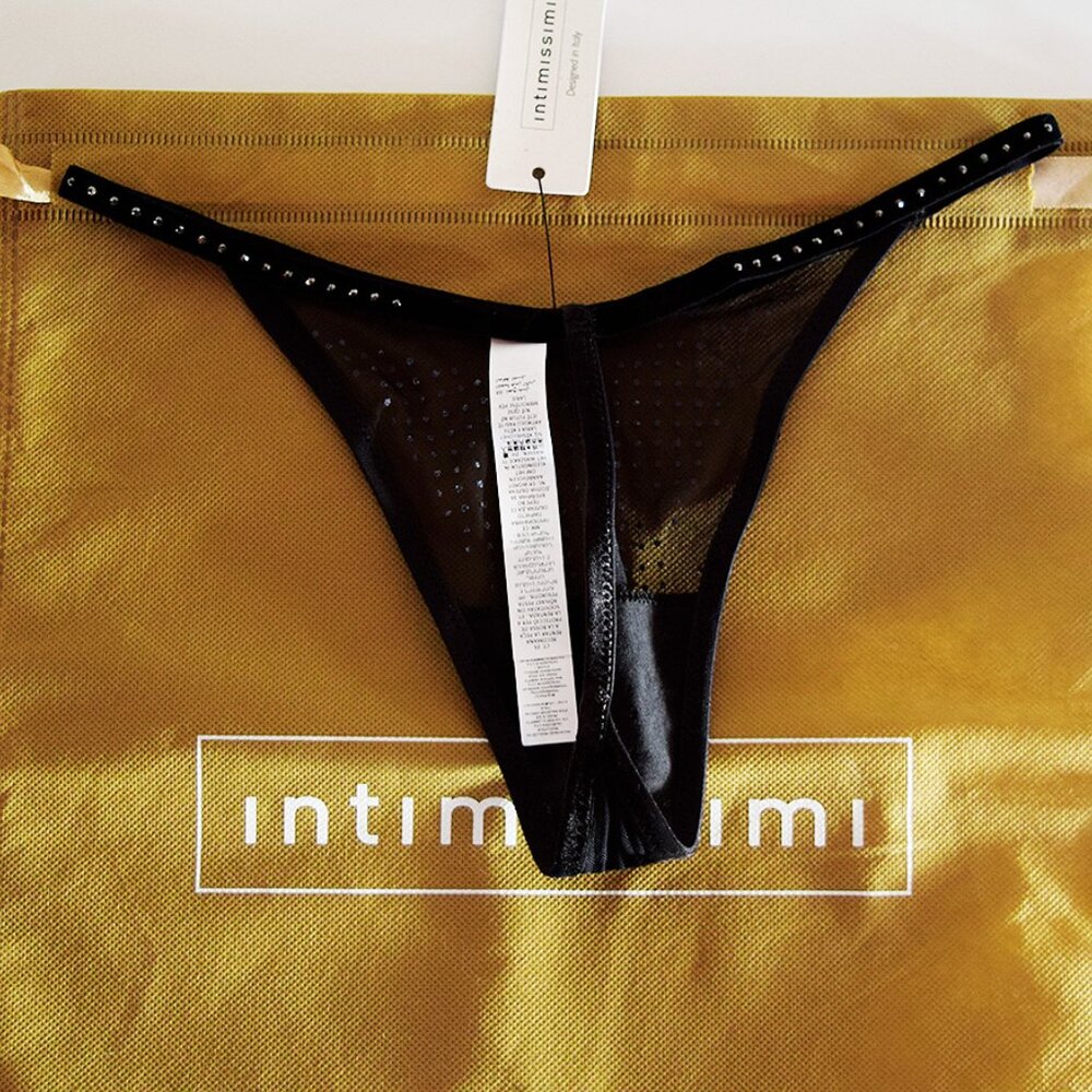 Beautiful String with Rhinestones - Picture 5 of 15